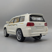 1:24 Land Cruiser LC200 Diecast Model | CZ123D Alloy Car