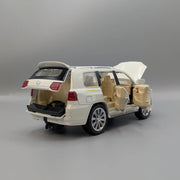 1:24 Land Cruiser LC200 Diecast Model | CZ123D Alloy Car