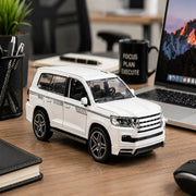 Diecast Land Cruiser With Light Sound 1:32