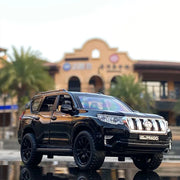1/32 Die cast Land Cruiser Prado